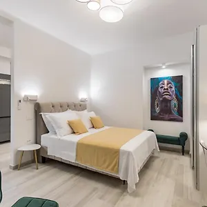 Studio Apartment Home Split